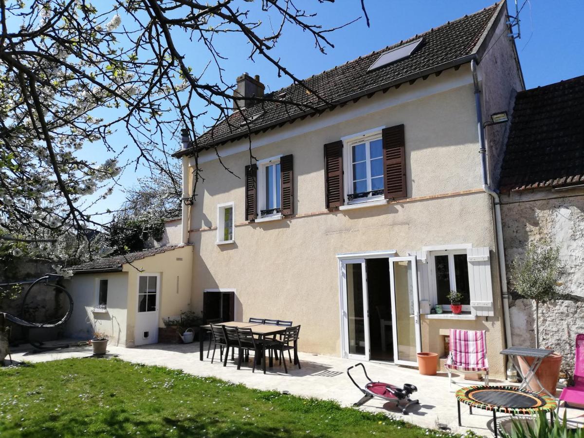 Celine'Home Saint-Germain-sur-Morin Ngoại thất bức ảnh