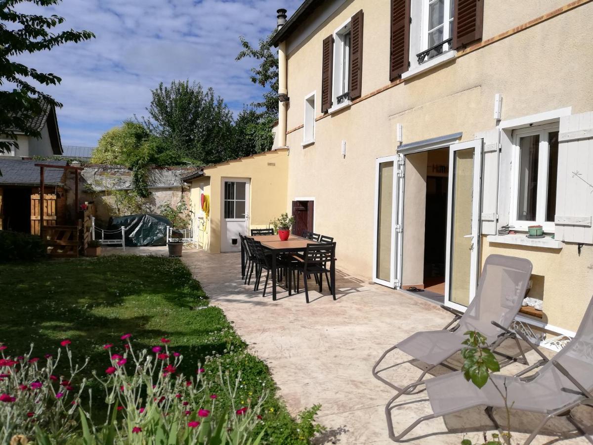 Celine'Home Saint-Germain-sur-Morin Ngoại thất bức ảnh