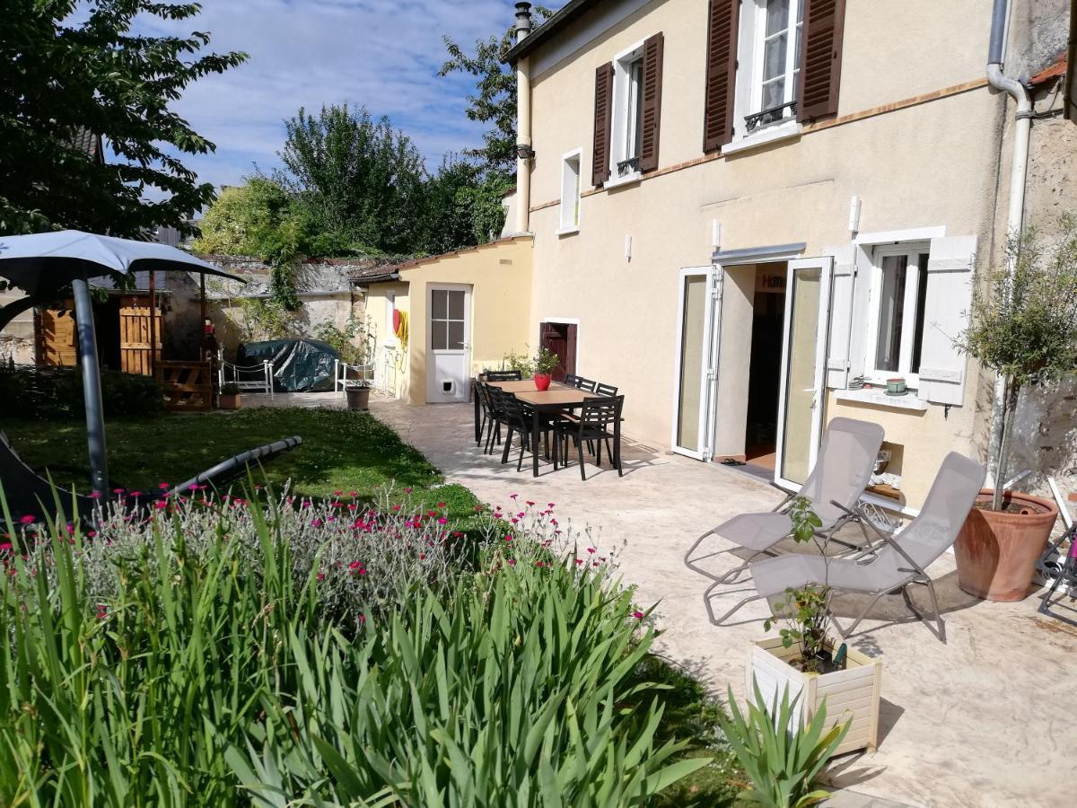 Celine'Home Saint-Germain-sur-Morin Ngoại thất bức ảnh